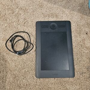 WACOM Intuos Pro 12.5” PTH451 Graphic Tablet & USB cord (No Stylus).